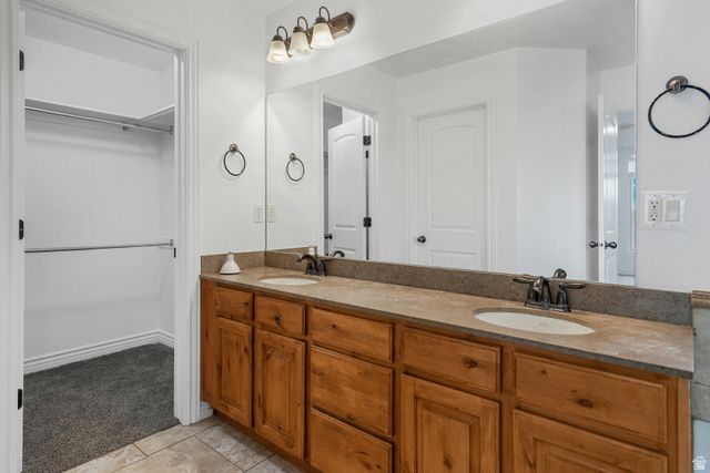 7474 S SUNSET MAPLE DR, West Jordan, UT 84081