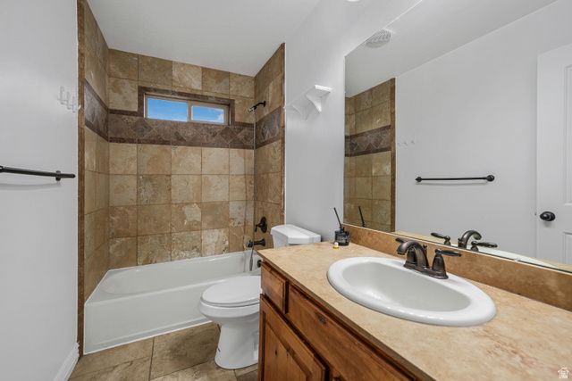 7474 S SUNSET MAPLE DR, West Jordan, UT 84081