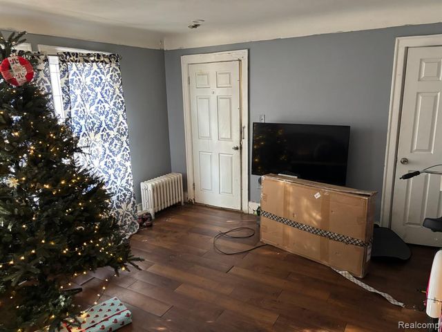 24 Linden Street, River Rouge, MI 48218