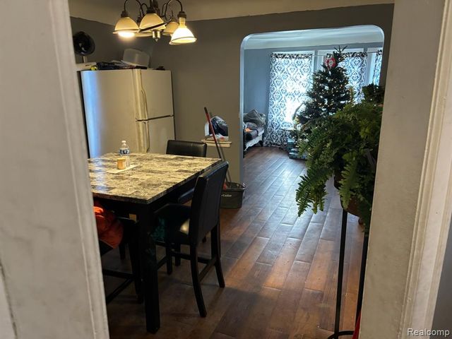 24 Linden Street, River Rouge, MI 48218