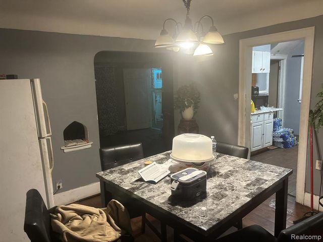 24 Linden Street, River Rouge, MI 48218