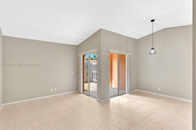 1439 Springside Dr 1439, Weston, FL 33326