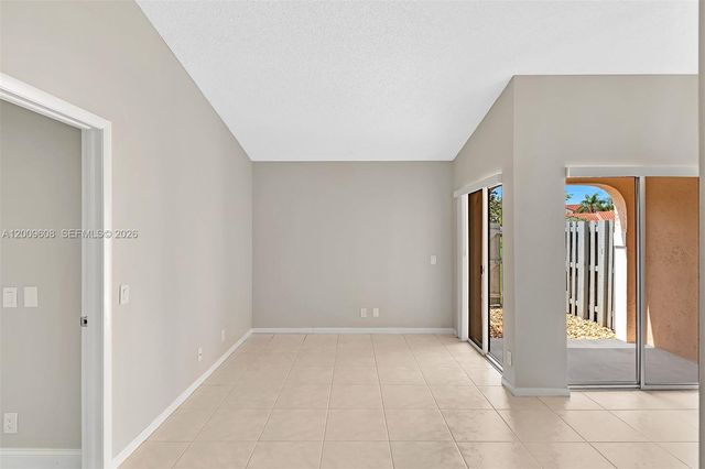 1439 Springside Dr 1439, Weston, FL 33326