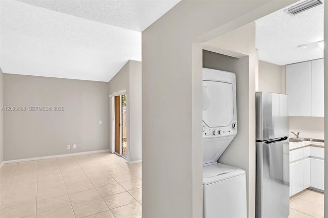 1439 Springside Dr 1439, Weston, FL 33326