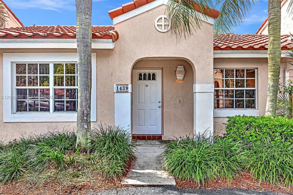 1439 Springside Dr 1439, Weston, FL 33326