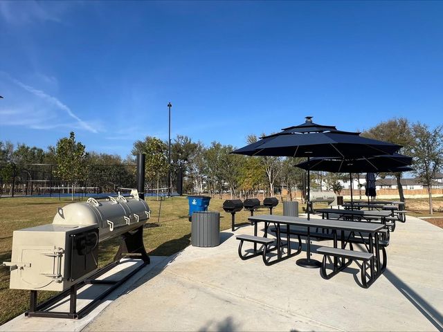 153 Two Bits LN, Elgin, TX 78621