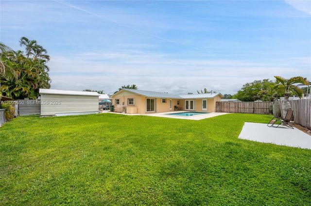 9411 SW 185th Terrace, Cutler Bay, FL 33157
