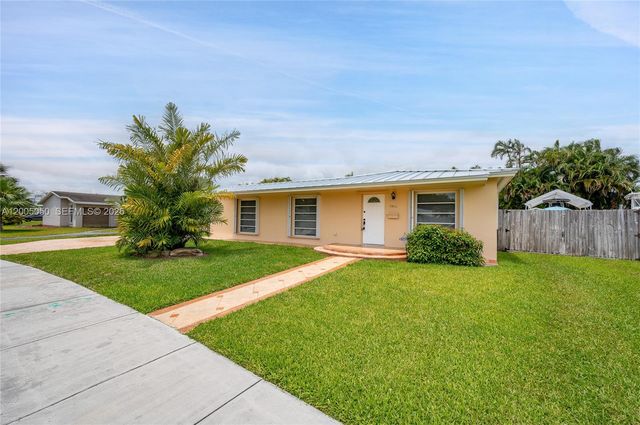 9411 SW 185th Terrace, Cutler Bay, FL 33157