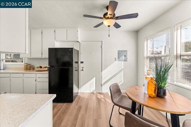 4135-4137 West St, Oakland, CA 94608