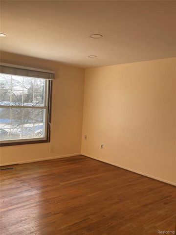 11375 Savage Drive, Sterling Heights, MI 48312