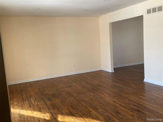 11375 Savage Drive, Sterling Heights, MI 48312