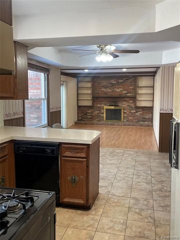 11375 Savage Drive, Sterling Heights, MI 48312