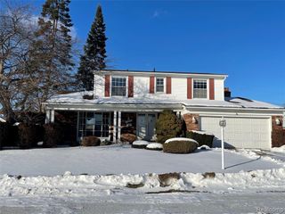 11375 Savage Drive, Sterling Heights, MI 48312