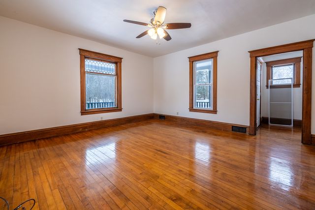 39520 N Kilbourne Road, Wadsworth, IL 60083