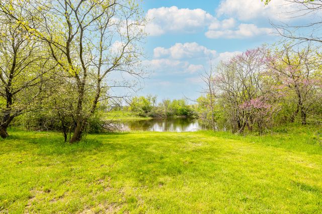 39520 N Kilbourne Road, Wadsworth, IL 60083