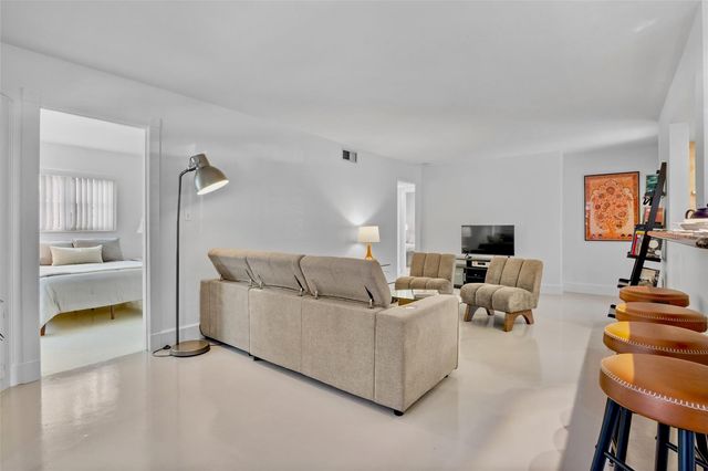 1516 OAK STREET, Sarasota, FL 34236