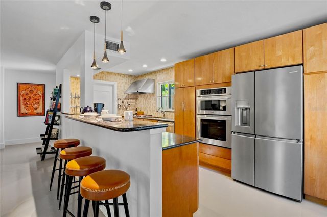 1516 OAK STREET, Sarasota, FL 34236