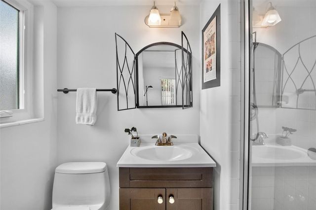 1516 OAK STREET, Sarasota, FL 34236