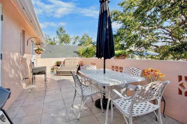 1516 OAK STREET, Sarasota, FL 34236