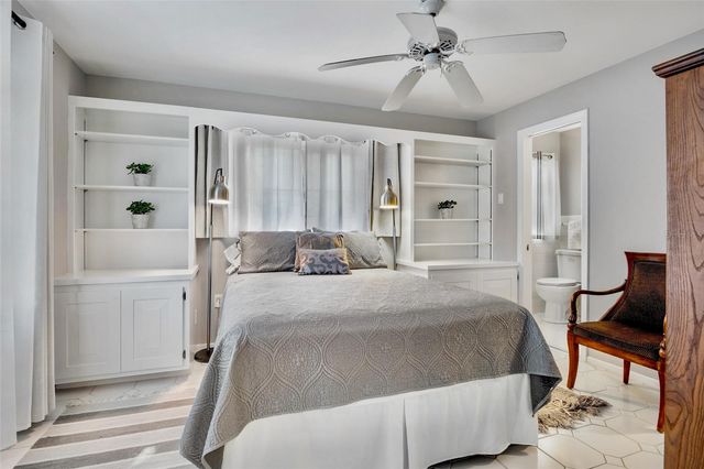 1516 OAK STREET, Sarasota, FL 34236