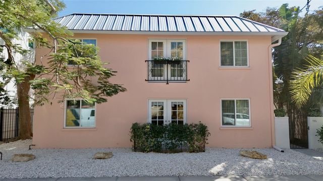 1516 OAK STREET, Sarasota, FL 34236
