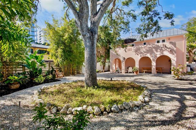 1516 OAK STREET, Sarasota, FL 34236