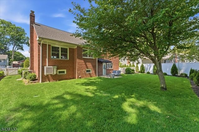 6 Davis St, Cranford Twp., NJ 07016