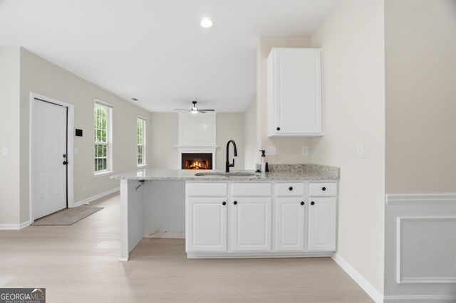 6894 Breeze Drive, Stone Mountain, GA 30087