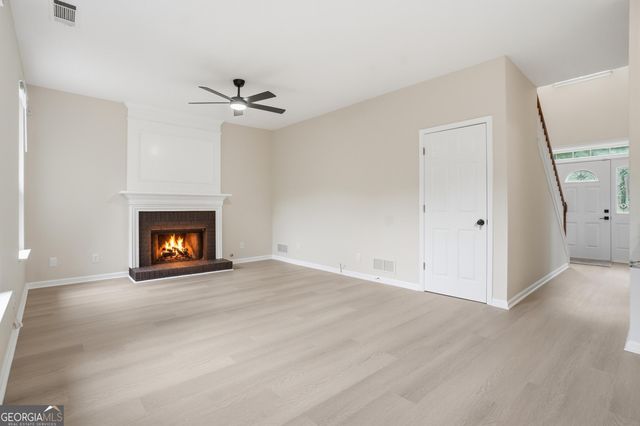 6894 Breeze Drive, Stone Mountain, GA 30087