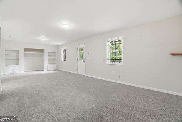 6894 Breeze Drive, Stone Mountain, GA 30087