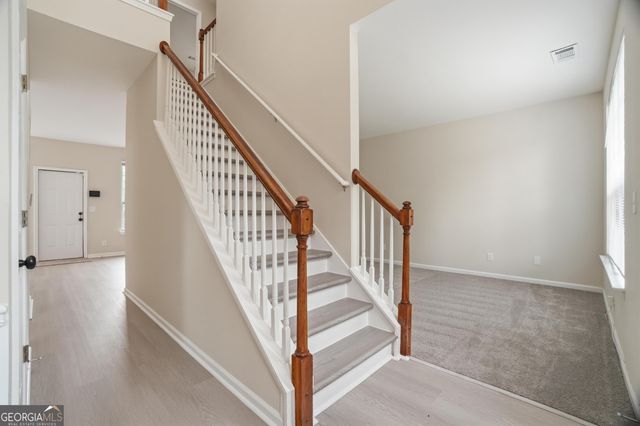 6894 Breeze Drive, Stone Mountain, GA 30087
