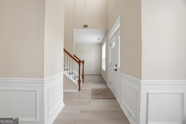 6894 Breeze Drive, Stone Mountain, GA 30087