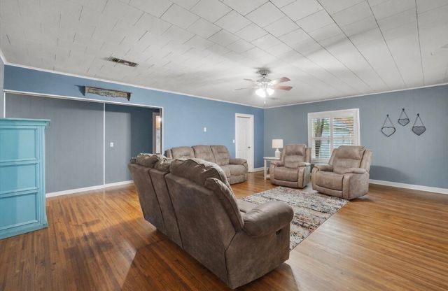 200 NW 1st Street, Cooper, TX 75432