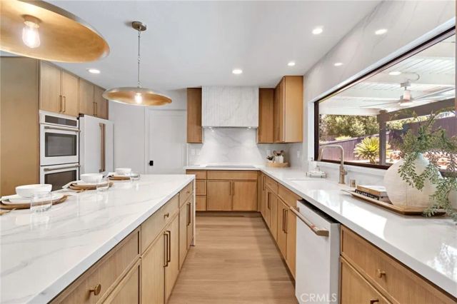 7442 N Tahan, Fresno, CA 93711