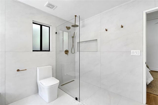 7442 N Tahan, Fresno, CA 93711