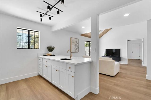 7442 N Tahan, Fresno, CA 93711