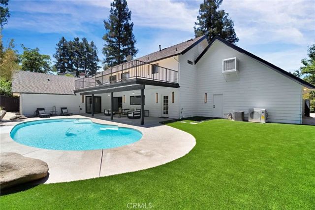 7442 N Tahan, Fresno, CA 93711