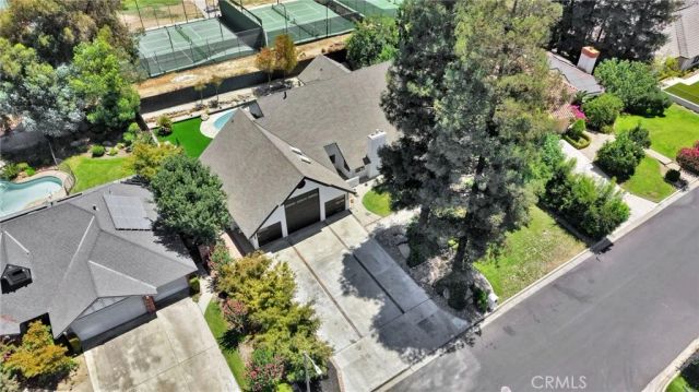 7442 N Tahan, Fresno, CA 93711