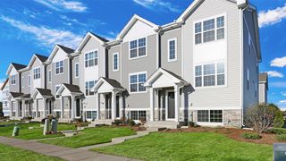 6520 Linden Trail C, Wonder Lake, IL 60097