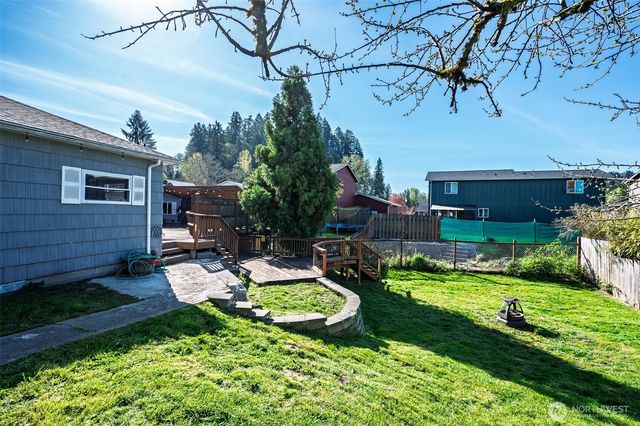 137 Aden Street SW, Castle Rock, WA 98611