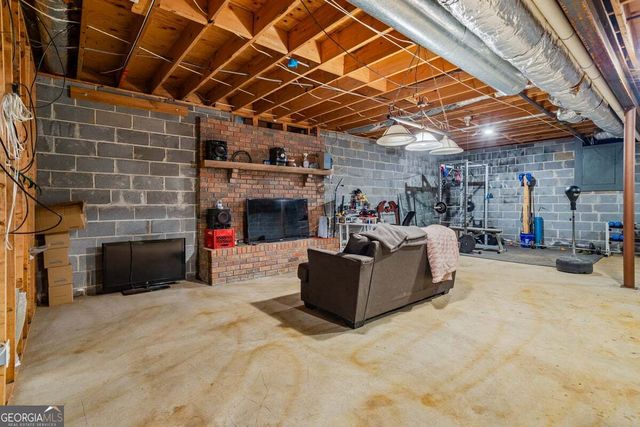 1765 Elizabeth Court SW, Conyers, GA 30094