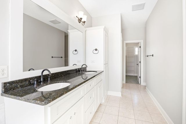 1069 Symphony Lane, Chaska, MN 55318