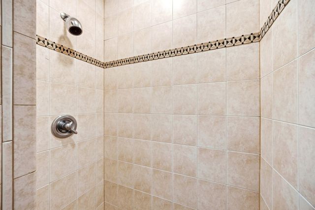 1069 Symphony Lane, Chaska, MN 55318