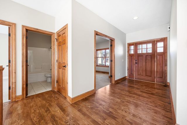 1069 Symphony Lane, Chaska, MN 55318