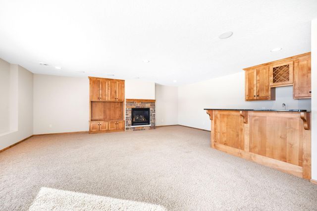 1069 Symphony Lane, Chaska, MN 55318