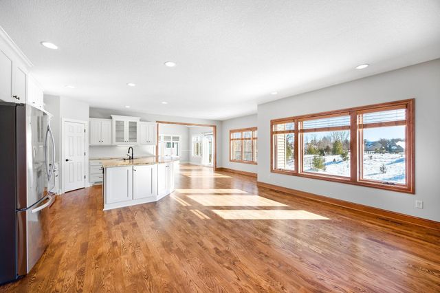 1069 Symphony Lane, Chaska, MN 55318