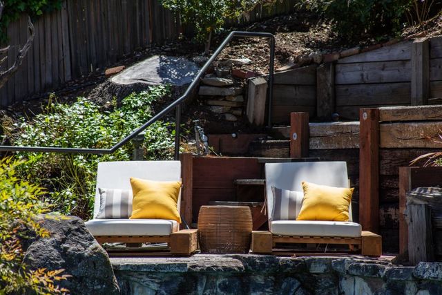 2216 Deodara Drive, Los Altos, CA 94024