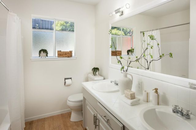 2216 Deodara Drive, Los Altos, CA 94024