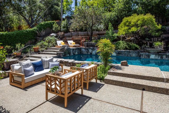 2216 Deodara Drive, Los Altos, CA 94024