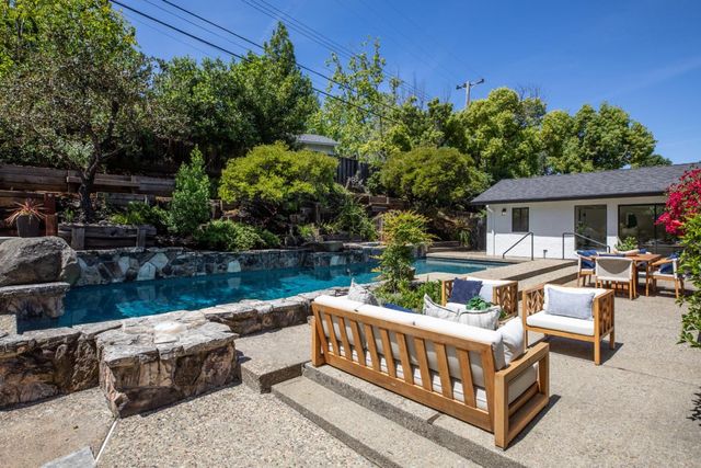 2216 Deodara Drive, Los Altos, CA 94024